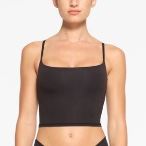 SKIMS Cropped Cami‎ Onyx